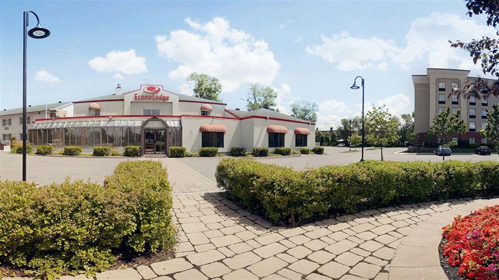 Econo Lodge Laval Exterior photo