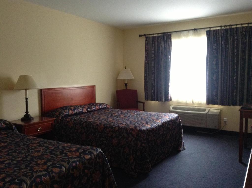 Econo Lodge Laval Room photo